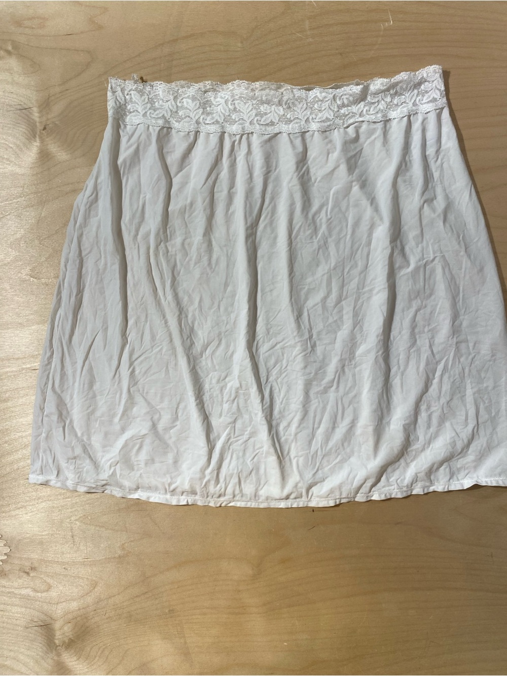 Vanity Fair White Lace Waist Half Slip 20” XL /44 (RO)